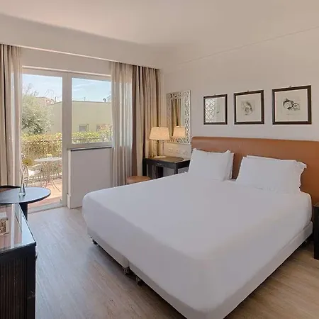 Hotel Nh Parco Degli Aragonesi