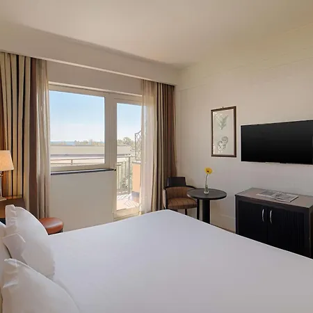 Nh Parco Degli Aragonesi Hotel Catânia