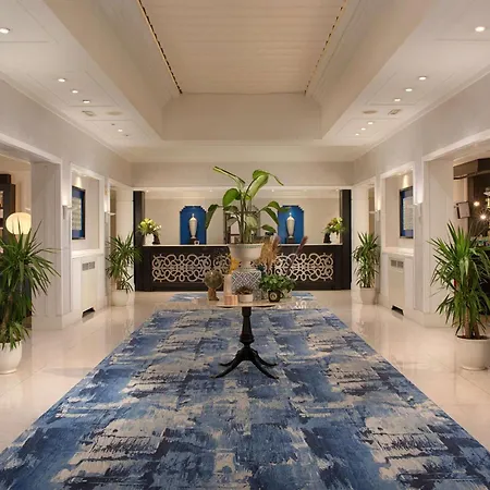 Nh Parco Degli Aragonesi Hotel 4*