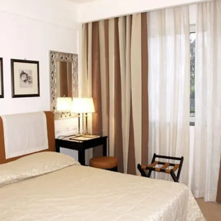 Hotel Nh Parco Degli Aragonesi 4*