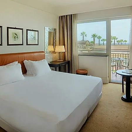 Nh Parco Degli Aragonesi Hotel 4*