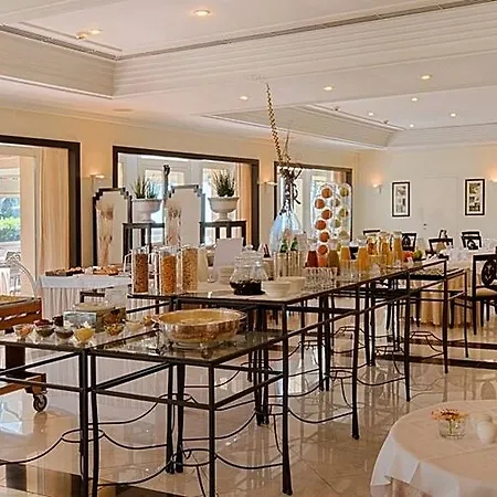 Hotel Nh Parco Degli Aragonesi 4*