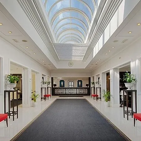 Nh Parco Degli Aragonesi