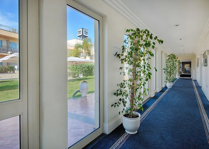 Hotel Nh Parco Degli Aragonesi