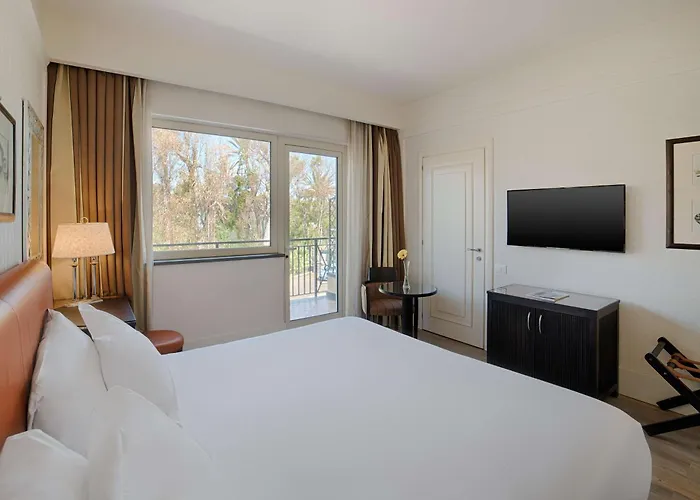 Nh Parco Degli Aragonesi